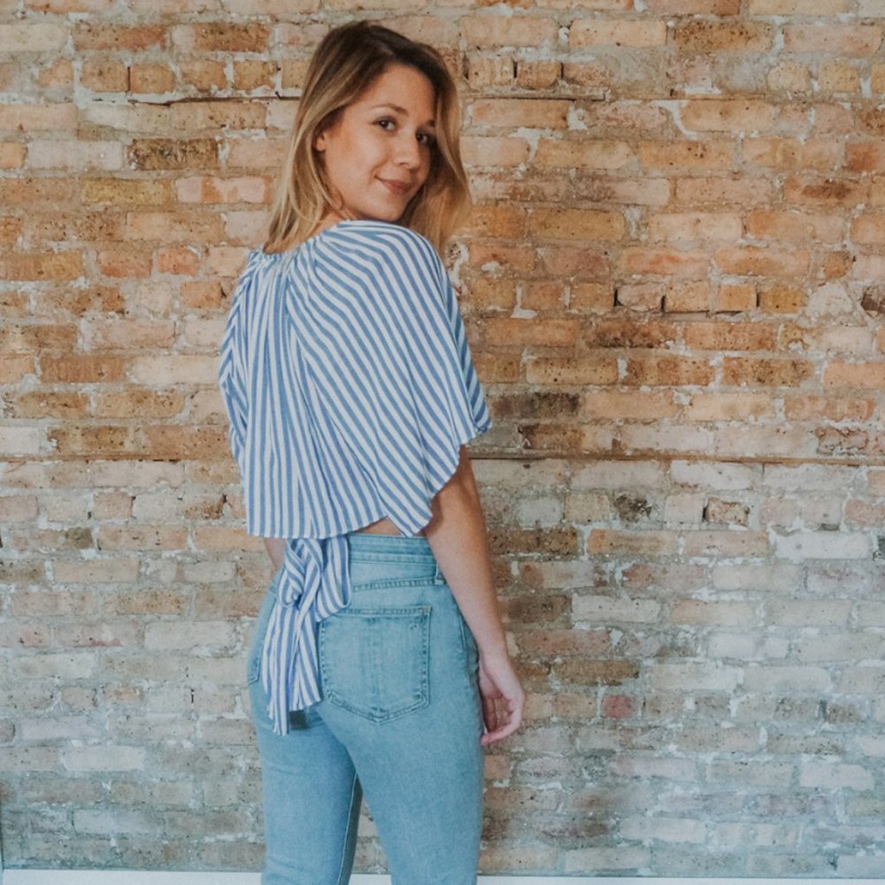 NWT Striped v-neck tied back top - Picture 2 of 7